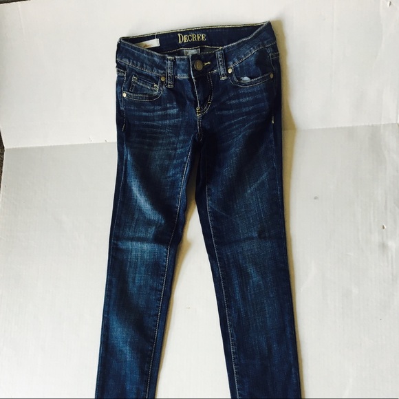 Decree Jeans.  Size 0 - Picture 3 of 8